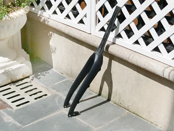 Brand New Full Carbon 3K UD Matt Matte Glossy Front Fork Disc Brake Cyclocross Bike Bicycle Fork 700C Cyclo Cross Fork
Brand New Full Carbon 3K UD Matt Matte Glossy Front Fork Disc Brake Cyclocross Bike Bicycle Fork 700C Cyclo Cross Fork