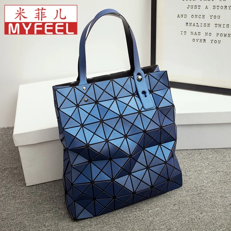 Geometry Quilted Spring New Style Matte Brushed Cool Japanese Style Folding Handbag Free 
Geometry Quilted Spring New Style Matte Brushed Cool Japanese Style Folding Handbag Free
