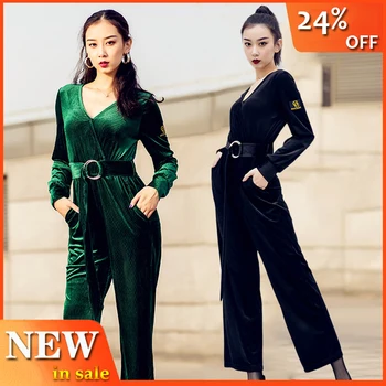 Latest Latin Dance Dress Velvet Jumpsuit Women Autumn Winter Dress Dance Practice Suit Ballroom Perform Competition Costume 2921
Latest Latin Dance Dress Velvet Jumpsuit Women Autumn Winter Dress Dance Practice Suit Ballroom Perform Competition Costume 2921