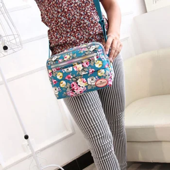 1 PC Double Layers Women Canvas Crossbody Messenger Bag Casual Floral Carry Diagonal Shoulder Bag Summer Dropship New Arrival
1 PC Double Layers Women Canvas Crossbody Messenger Bag Casual Floral Carry Diagonal Shoulder Bag Summer Dropship New Arrival