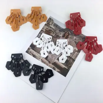 Atmospheric Fashion New Jewelry Overexaggerated Personality Temperament Acrylic Long Earrings Ear Nails Wholesale Women
Atmospheric Fashion New Jewelry Overexaggerated Personality Temperament Acrylic Long Earrings Ear Nails Wholesale Women