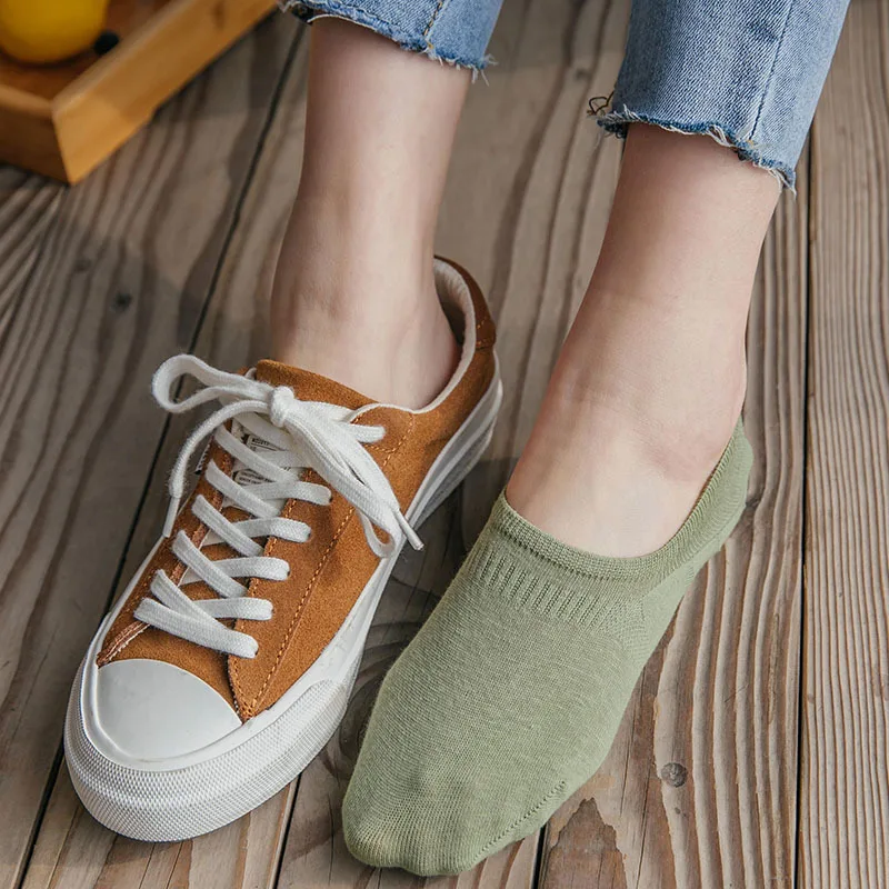 Korean New College style sports leisure solid color light mouth female invisible socks ultra short socks
Korean New College style sports leisure solid color light mouth female invisible socks ultra short socks