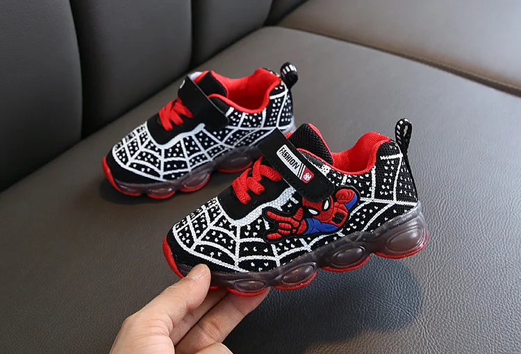 Spider man Kids Shoes With Lights Autumn Winter Toddler Boys Glowing Sneakers Children's Sports Shoes Girls Warm Led Sneakers