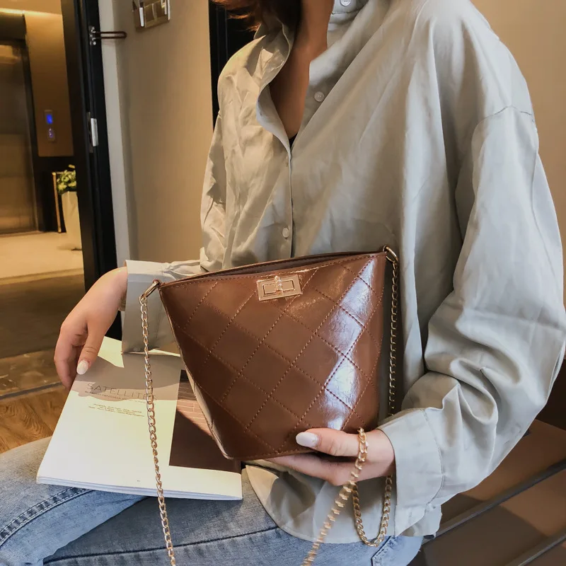 CHIC lian tiao wang Red Bag Women's 2020 New Style Versatile Bucket Bag Korean-style Spiraea Shoulder Bag WOMEN'S Bag Trend
CHIC lian tiao wang Red Bag Women's 2020 New Style Versatile Bucket Bag Korean-style Spiraea Shoulder Bag WOMEN'S Bag Trend