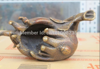 Chinese Bronze hand-carved coccinella at chocho chayote censer ashtray
Chinese Bronze hand-carved coccinella at chocho chayote censer ashtray