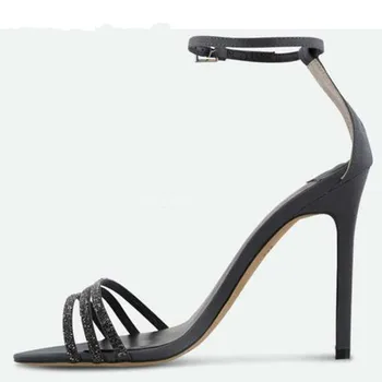 YECHNE Sexy women Hook Height Sandals Woman Gladiator Sandals Crystal Plus Size 43 Party Wedding Open Teen Hooks Shoes Black
YECHNE Sexy women Hook Height Sandals Woman Gladiator Sandals Crystal Plus Size 43 Party Wedding Open Teen Hooks Shoes Black