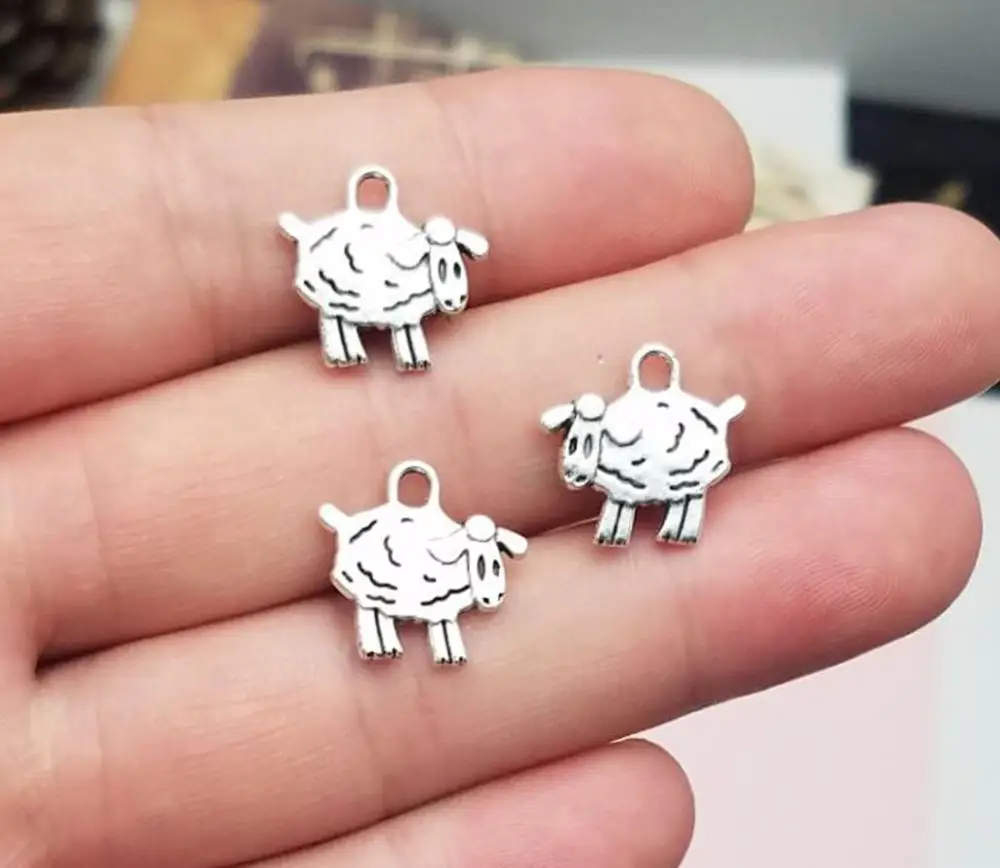 40pcs/lot--15x15mm Antique Silver Plated Sheep Animals Charms Jesus Pendant For DIY Bracelet Supplies Jewelry Making Accessories
40pcs/lot--15x15mm Antique Silver Plated Sheep Animals Charms Jesus Pendant For DIY Bracelet Supplies Jewelry Making Accessories