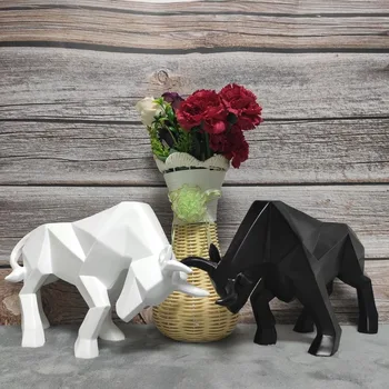 Resin Bull Statue Decoration Bull Abstract Statue Family Animal Decoration Nordic Decoration Family Table Decoration
Resin Bull Statue Decoration Bull Abstract Statue Family Animal Decoration Nordic Decoration Family Table Decoration