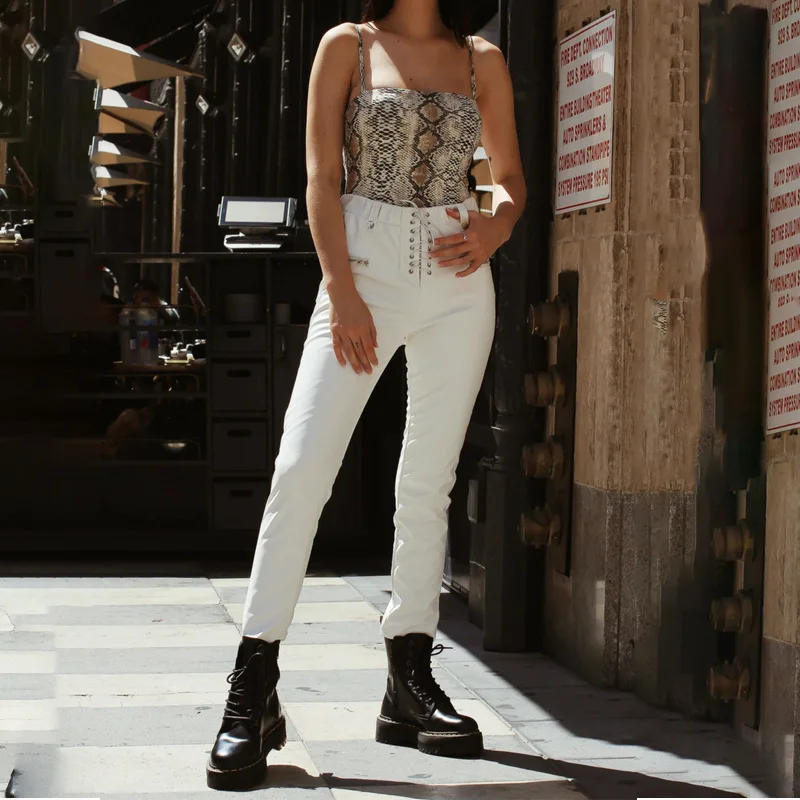 New Style Sling Women Body Sexy Bodysuit Spandex Leopard Snake Print Bodysuit Bodycon Rompers Popular Girls Fashion Clothing
New Style Sling Women Body Sexy Bodysuit Spandex Leopard Snake Print Bodysuit Bodycon Rompers Popular Girls Fashion Clothing