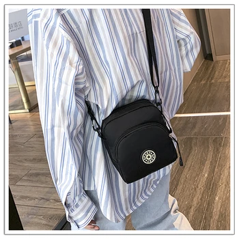 Women Mini Nylon Shoulder Bag Female Small Fashion Solid Crossbody Bags Zipper Cloth Shell Purse Causal Tote Bag
Women Mini Nylon Shoulder Bag Female Small Fashion Solid Crossbody Bags Zipper Cloth Shell Purse Causal Tote Bag