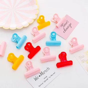2Pcs/set Candy Color Pink Sky Blue Yellow Red Plastic Clamp Chancery Paper Documents Organizer Binder Clip Paper Organizer Clips
2Pcs/set Candy Color Pink Sky Blue Yellow Red Plastic Clamp Chancery Paper Documents Organizer Binder Clip Paper Organizer Clips