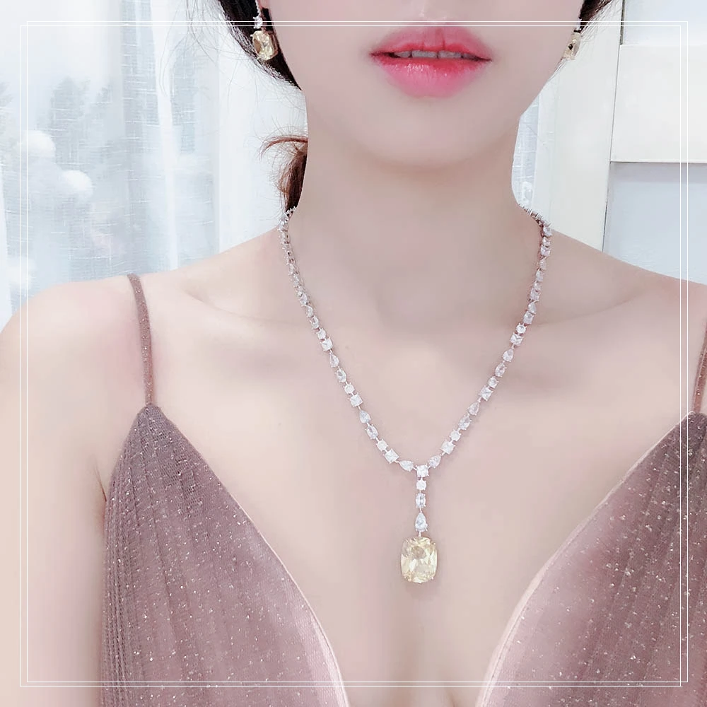 2021 New Luxury Gorgeous Yellow Pendant Necklace Women's High Quality Popular Brand Jewelry Dance Party Water Drop Square Zircon
2021 New Luxury Gorgeous Yellow Pendant Necklace Women's High Quality Popular Brand Jewelry Dance Party Water Drop Square Zircon