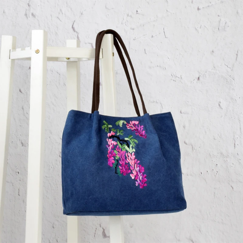 BagEthnic style women's bag embroidery hand-held single shoulder large bag large capacity ancient style embroidery canvas bag
BagEthnic style women's bag embroidery hand-held single shoulder large bag large capacity ancient style embroidery canvas bag