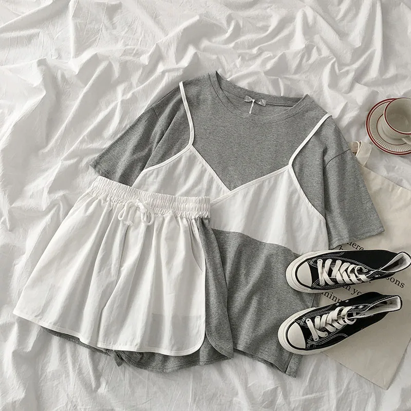 Summer Fashion Casual Short Sleeve Fake Two Pieces T-shirt + High Waist Drawstring Wide Leg Short Matching Set Two Pieces Suit
Summer Fashion Casual Short Sleeve Fake Two Pieces T-shirt + High Waist Drawstring Wide Leg Short Matching Set Two Pieces Suit