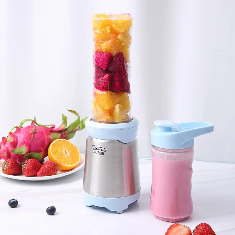 Small Raccoon Portable Electric Juicer Mini Small Household Juice Machine Fruit And Vegetable Multi-functional Students Mixer
Small Raccoon Portable Electric Juicer Mini Small Household Juice Machine Fruit And Vegetable Multi-functional Students Mixer