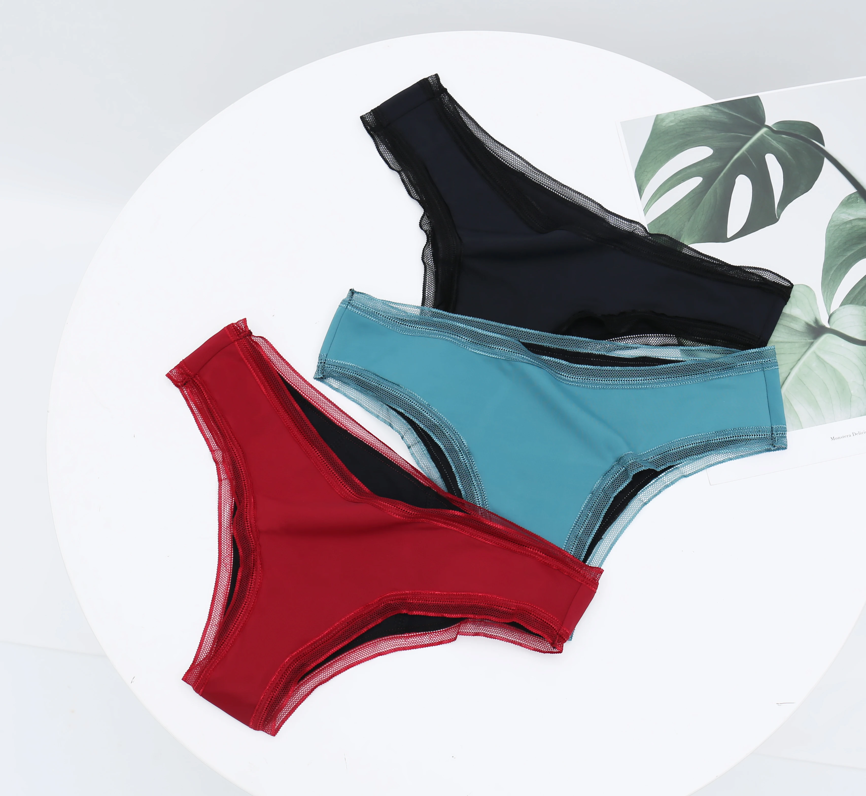 Full Protection Four Layers Waterproof Women Period Underwear Leak Proof Reusable Menstrual Period Panties 3 Pack
Full Protection Four Layers Waterproof Women Period Underwear Leak Proof Reusable Menstrual Period Panties 3 Pack