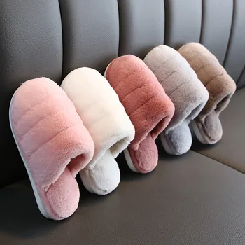 Suihyung Kids Faux Fur Slippers 2020 New Children Indoor Shoes Boys Girls Soft Warm Plush Slippers Children Winter Toddler Shoes 
Suihyung Kids Faux Fur Slippers 2020 New Children Indoor Shoes Boys Girls Soft Warm Plush Slippers Children Winter Toddler Shoes