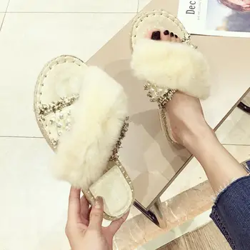 Fashion Women fluffy Slippers Flat Platform Plush Slipper Women Indoor Slides Shoes Autumn 2020 Flats Luxury Slippers
Fashion Women fluffy Slippers Flat Platform Plush Slipper Women Indoor Slides Shoes Autumn 2020 Flats Luxury Slippers