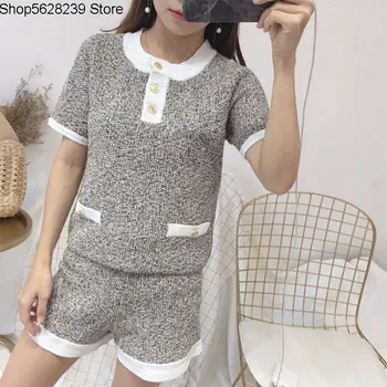 High Version Small Xiang Points Round Neck Short Sleeve Contrast Yarn Knitting Short Sleeve + Gao Waist Straight Cylinder Shorts
High Version Small Xiang Points Round Neck Short Sleeve Contrast Yarn Knitting Short Sleeve + Gao Waist Straight Cylinder Shorts