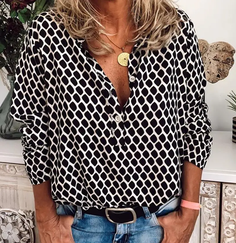 Autumn And Winter Women's Tops Temperament Diamond Pattern Printing Loose Collar Button Pullover Shirt For Lady Female
Autumn And Winter Women's Tops Temperament Diamond Pattern Printing Loose Collar Button Pullover Shirt For Lady Female