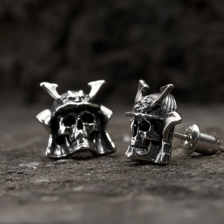 Personality Knight Skull Stud Earrings Silver Color Tiger Skull Earrings for Men Women Punk Party Earrings Vintage Jewelry
Personality Knight Skull Stud Earrings Silver Color Tiger Skull Earrings for Men Women Punk Party Earrings Vintage Jewelry