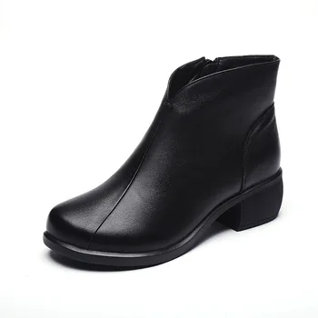 2019 Fashion Genuine Leather Short Tube Autumn And Winter Plus Thick Velvet Side Zipper Cotton Shoes Women Boots Snow Boots
2019 Fashion Genuine Leather Short Tube Autumn And Winter Plus Thick Velvet Side Zipper Cotton Shoes Women Boots Snow Boots