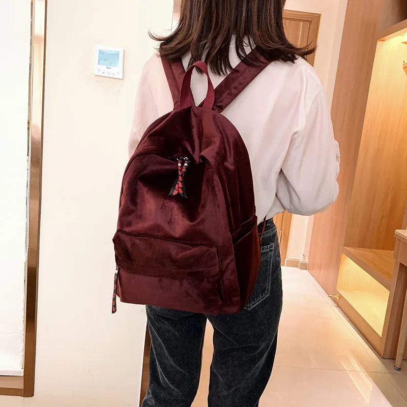 Simple and stylish portable Mori retro velvet campus backpack 2020 new backpack student bag female
Simple and stylish portable Mori retro velvet campus backpack 2020 new backpack student bag female