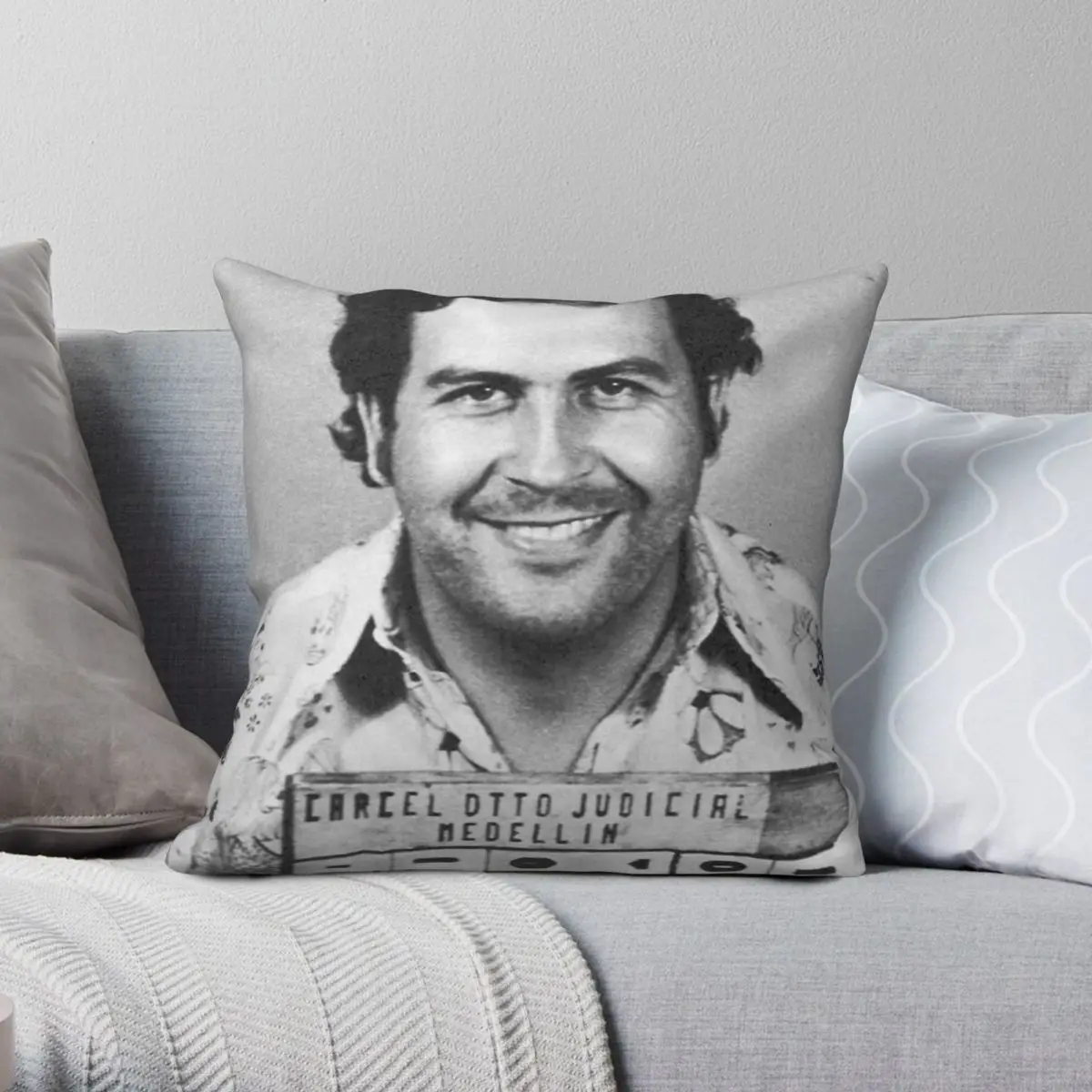 PABLO ESCOBAR MUGSHOT Square Pillowcase Polyester Linen Velvet Printed Zip Decor Sofa Seater Cushion Cover Wholesale 45x45
PABLO ESCOBAR MUGSHOT Square Pillowcase Polyester Linen Velvet Printed Zip Decor Sofa Seater Cushion Cover Wholesale 45x45