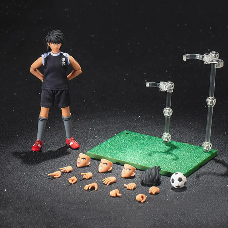 Фигурки героев мультфильма дразсин модель 942toy DM Captain Tsubasa Kojiro Hyuga из ПВХ аниме