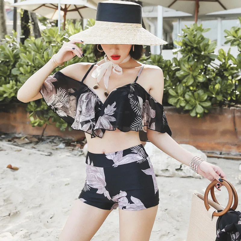Three-piece Set Printed Bathing Suit Bikini Skirt Blouse Beach Holiday Flounced Halter Split Type Boxer Swimwear Women's
Three-piece Set Printed Bathing Suit Bikini Skirt Blouse Beach Holiday Flounced Halter Split Type Boxer Swimwear Women's