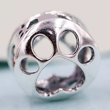 Original Vintage Openwork Dog Paw Print Beads Fit 925 Sterling Silver Bead Charm Bracelet Bangle DIY Jewelry
Original Vintage Openwork Dog Paw Print Beads Fit 925 Sterling Silver Bead Charm Bracelet Bangle DIY Jewelry