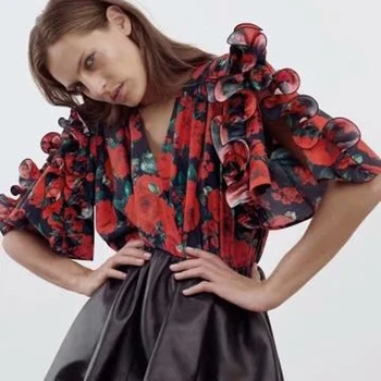 Ruffled Bohemia Print Sexy V-Neck Stitching Flared Sleeves Retro Party Mini Princess Dress Spring Summer New Women'S Quality
Ruffled Bohemia Print Sexy V-Neck Stitching Flared Sleeves Retro Party Mini Princess Dress Spring Summer New Women'S Quality