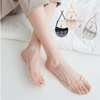 New Transparent Short Lace Socks Women Summer Hollow Out Boat Socks Slippers Female Soft Low Invisible Socks Invisible Socks 
New Transparent Short Lace Socks Women Summer Hollow Out Boat Socks Slippers Female Soft Low Invisible Socks Invisible Socks