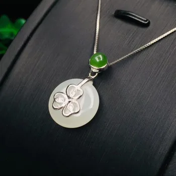Beautiful 925 Sterling Silver White HeTian Jade Round Inlay Clover Lucky Amulet Pendant Necklace For Women Jewelry Charm Gift
Beautiful 925 Sterling Silver White HeTian Jade Round Inlay Clover Lucky Amulet Pendant Necklace For Women Jewelry Charm Gift