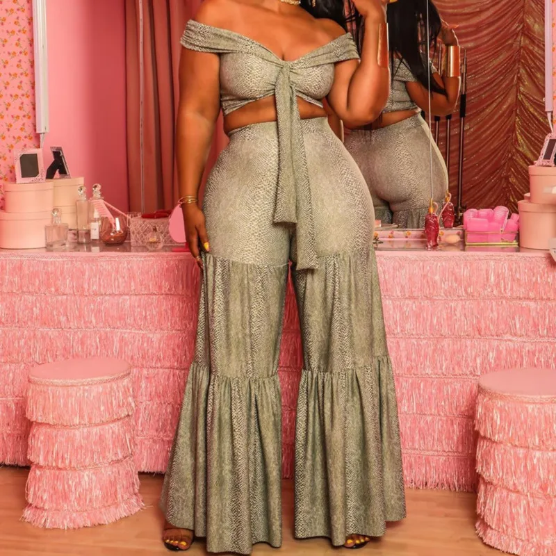 2019 Women Summer Sexy Off The Shoulder Crop Top High Waist Wide Leg Flare Pants Tracksuit Runway Set Casual Two Piece Sets
2019 Women Summer Sexy Off The Shoulder Crop Top High Waist Wide Leg Flare Pants Tracksuit Runway Set Casual Two Piece Sets