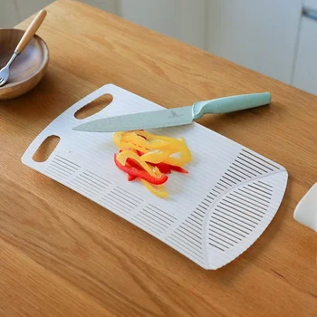 2pcs Bendable Drain Chopping Board Multifunctional Kitchen Cutting Board Cooking Chopping Board Non-slip Cutting Board for Home
2pcs Bendable Drain Chopping Board Multifunctional Kitchen Cutting Board Cooking Chopping Board Non-slip Cutting Board for Home