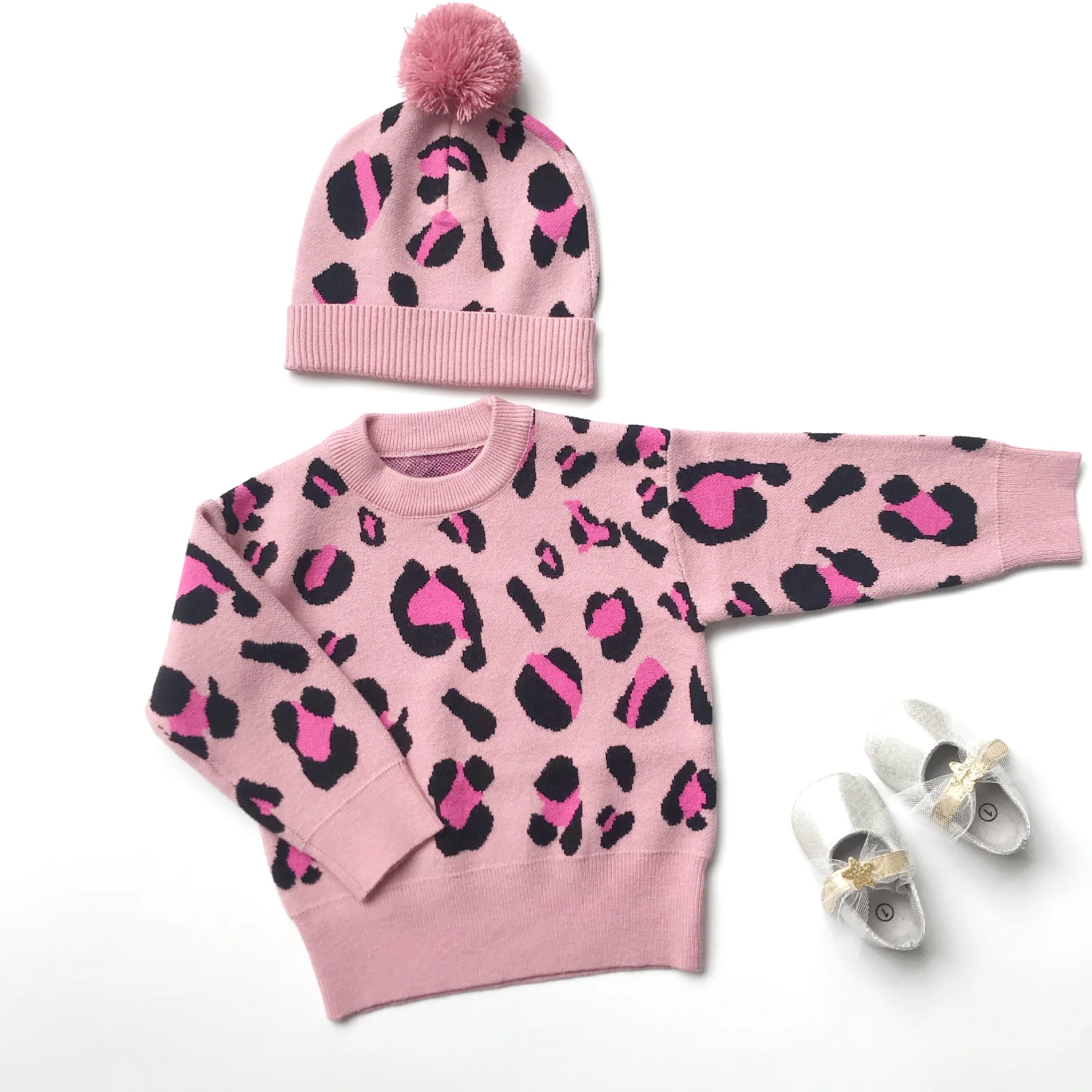 Women's Treasure New Year Leopord Pattern Sweater Pullover Dehaired Angora Core-Spun Yarn Hat Sweater Tops 
Women's Treasure New Year Leopord Pattern Sweater Pullover Dehaired Angora Core-Spun Yarn Hat Sweater Tops