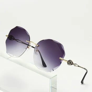 Classic Rimless Sunglasses Women Luxury Trimming Gradient Shades Sun Glasses Ladies Vintage Framless Eyewear UV400
Classic Rimless Sunglasses Women Luxury Trimming Gradient Shades Sun Glasses Ladies Vintage Framless Eyewear UV400