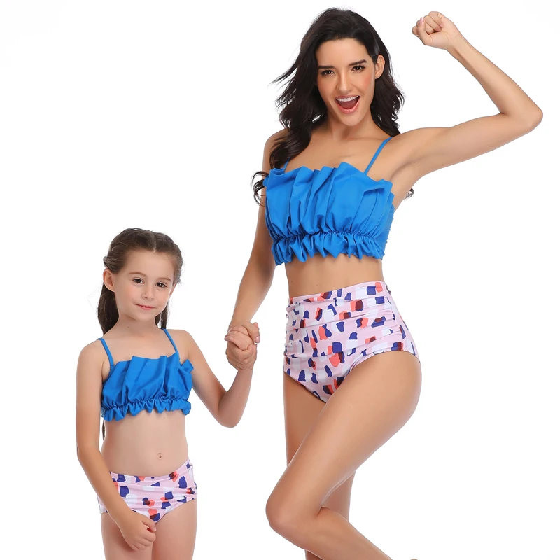 Ruffled Tube Mother Daughter Swimsuits Mommy and Me Swimwear Family Matching Clothes Look Mom and Baby Bikini Beachwear Dresses 
Ruffled Tube Mother Daughter Swimsuits Mommy and Me Swimwear Family Matching Clothes Look Mom and Baby Bikini Beachwear Dresses