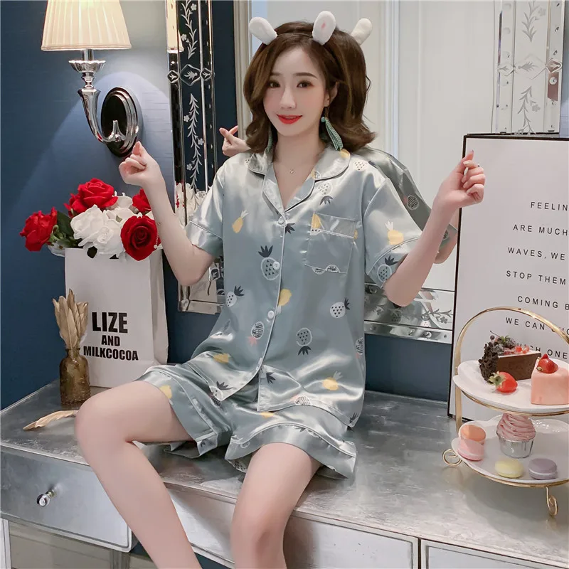 2019 Summer New Style Imitated Silk Pajamas WOMEN'S Short Sleeved Shorts Cardigan Homewear Set 351 # M -Xxl
2019 Summer New Style Imitated Silk Pajamas WOMEN'S Short Sleeved Shorts Cardigan Homewear Set 351 # M -Xxl