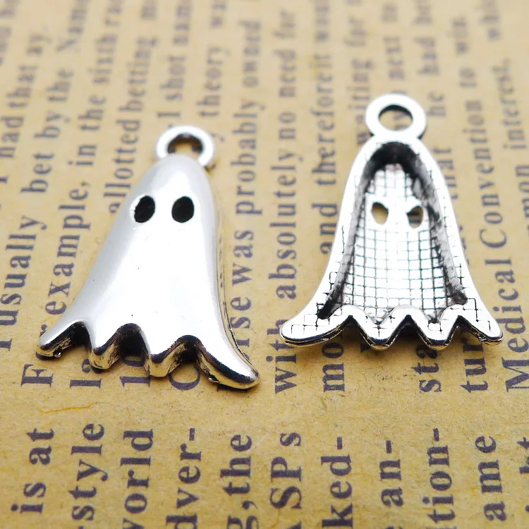20 Pieces/Lot 14*20mm Antique Silver Alloy Ghost Charms Pendants For DIY Bracelet Necklace Jewelry Making Findings
20 Pieces/Lot 14*20mm Antique Silver Alloy Ghost Charms Pendants For DIY Bracelet Necklace Jewelry Making Findings