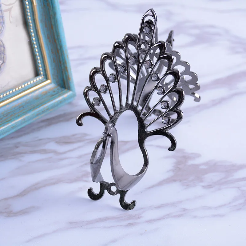 ZOLLOR room 2Pcs Peacock Curtain Hooks Tassel Brush Hat Coat Hanger Holder Hook Curtain Accessories Tiebacks Holdback Home Decor
ZOLLOR room 2Pcs Peacock Curtain Hooks Tassel Brush Hat Coat Hanger Holder Hook Curtain Accessories Tiebacks Holdback Home Decor