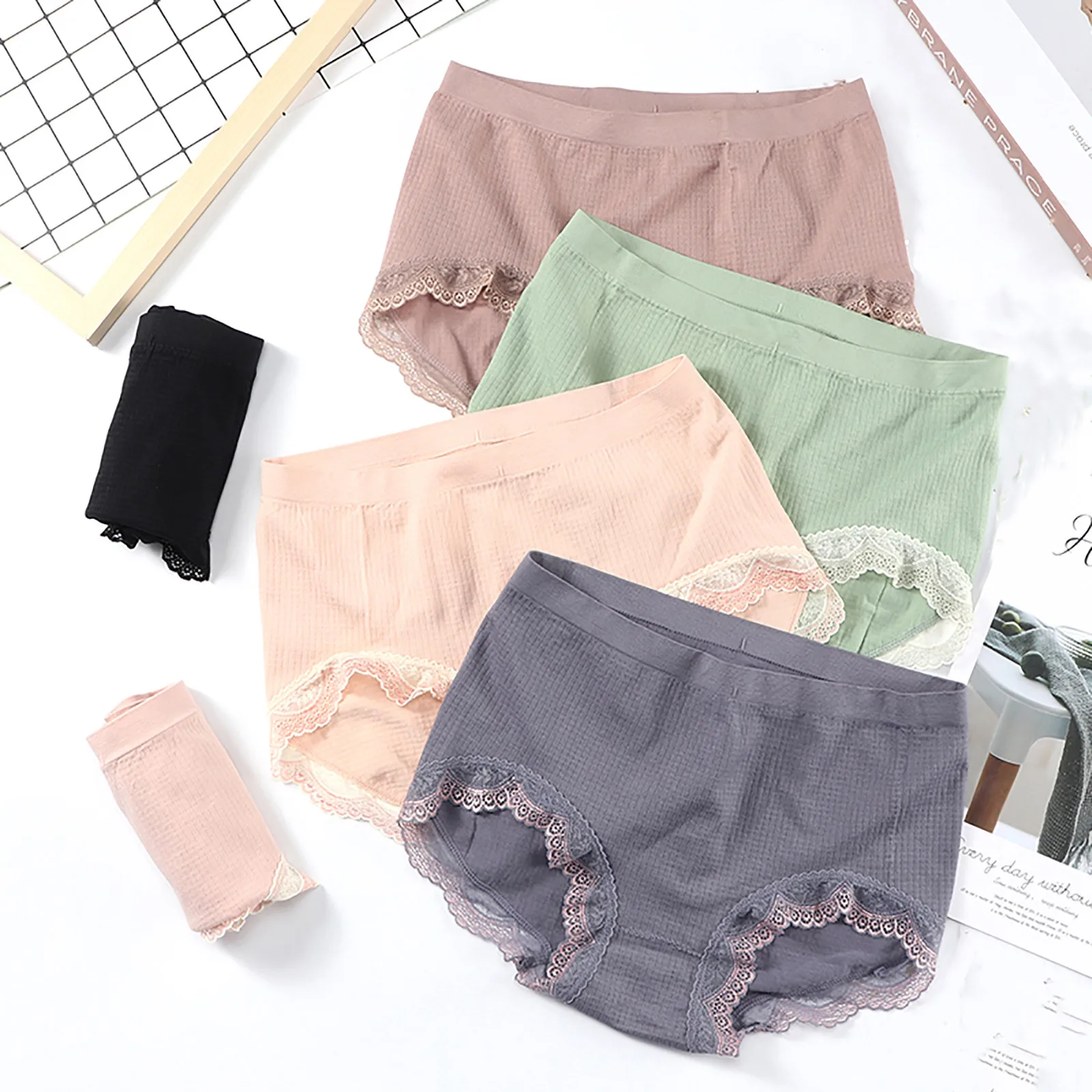 Women's New Mid-waist Sexy Lace Briefs Graphene Crotch Breathable Buttocks ropa interior femenina
Women's New Mid-waist Sexy Lace Briefs Graphene Crotch Breathable Buttocks ropa interior femenina