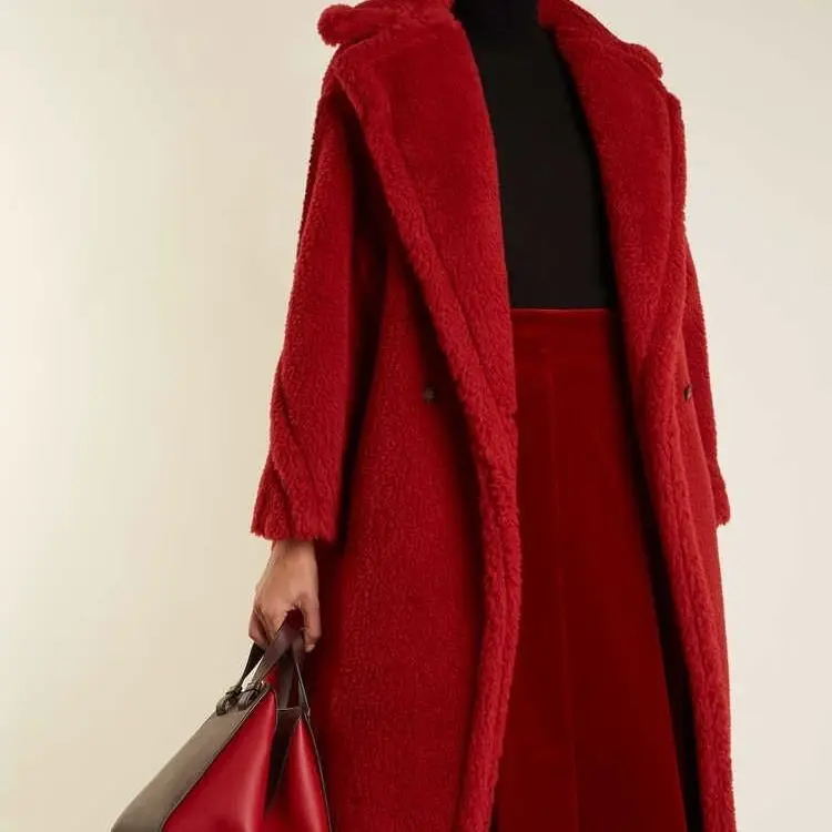 New Women Winter Real Fur Overcoat Sheep Shearing Lady Casual Warm natural Sheep Lamb Wool Fur Coat long big size wool coat
New Women Winter Real Fur Overcoat Sheep Shearing Lady Casual Warm natural Sheep Lamb Wool Fur Coat long big size wool coat