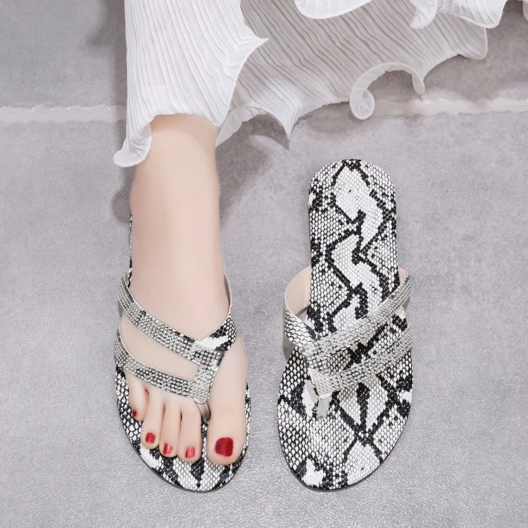 Summer 2020 new flat bottom flip flops leopard pattern large size sandals and slippers female rhinestone clip toe sandals X188
Summer 2020 new flat bottom flip flops leopard pattern large size sandals and slippers female rhinestone clip toe sandals X188