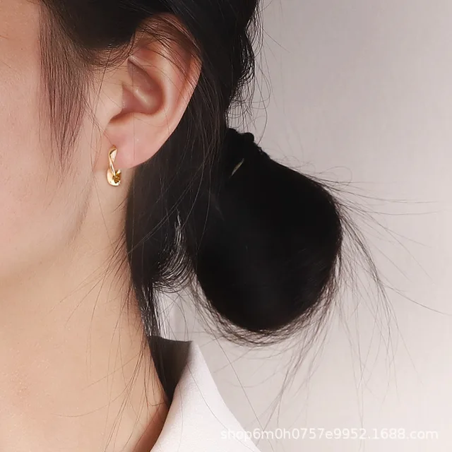 Boucles d'oreilles coréennes en argent regardé 925 pour femmes, bijoux torsadés, tempérament simple, cadeau exquis, mode sexy, offre spéciale 2