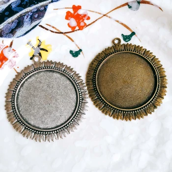 5pcs/lot 35mm Necklace Pendant Setting Antique Bronze Silver Glass Cabochon Blank Base Supplies for Jewelry Finding T20
5pcs/lot 35mm Necklace Pendant Setting Antique Bronze Silver Glass Cabochon Blank Base Supplies for Jewelry Finding T20