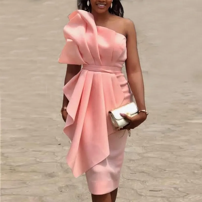 2019 Sexy Runway Tube Dress Women Bodycon Off Shoulder Backless Party Sexy Casual Clubwear Peplum Elegant Summer Vestidos 
2019 Sexy Runway Tube Dress Women Bodycon Off Shoulder Backless Party Sexy Casual Clubwear Peplum Elegant Summer Vestidos