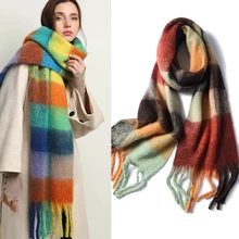 2021 New Women Plaid Scarf Winter Pashmina Shawls Cashmere Thick Wraps Lady Tassel Warm Scarves Rainbow Hairy Bufanda 
2021 New Women Plaid Scarf Winter Pashmina Shawls Cashmere Thick Wraps Lady Tassel Warm Scarves Rainbow Hairy Bufanda