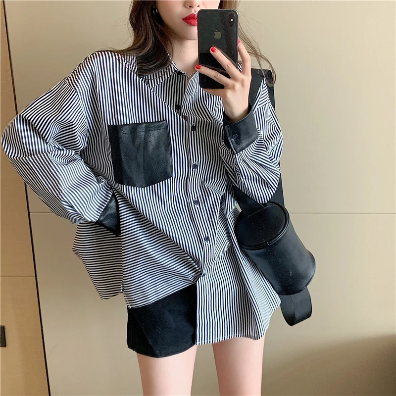 Fashion 2020 Autumn Cotton Korean striped double-neck quilted shirt with irregular Stitching double collar
Fashion 2020 Autumn Cotton Korean striped double-neck quilted shirt with irregular Stitching double collar